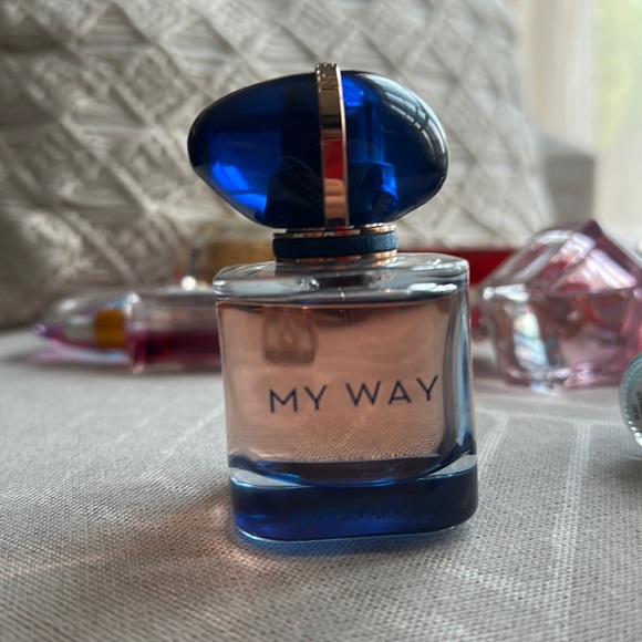 Perfume lot used full sizes check the levels - Picture 9 of 10